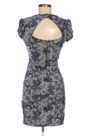 Šaty  Apricot, Velikost S, Barva Vícebarevné, Cena  299,00 Kč