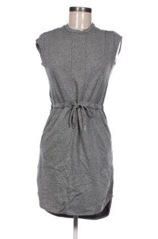 Šaty  Calvin Klein Jeans, Velikost S, Barva Šedá, Cena  629,00 Kč