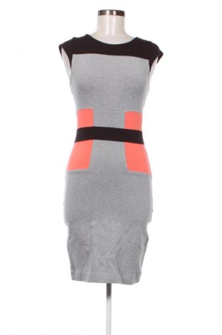 Šaty  French Connection, Velikost M, Barva Vícebarevné, Cena  279,00 Kč