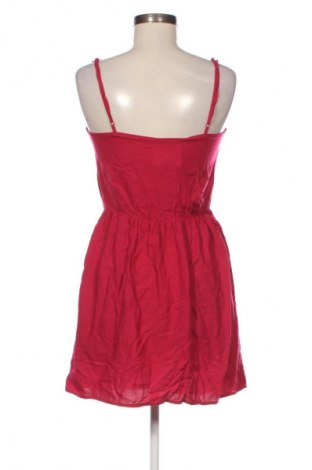 Šaty  George, Velikost M, Barva Červená, Cena  189,00 Kč