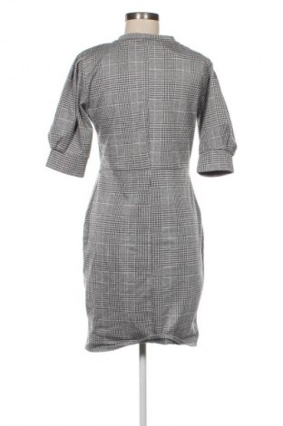 Šaty  H&M, Velikost M, Barva Vícebarevné, Cena  69,00 Kč