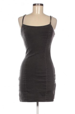 Šaty  H&M Divided, Velikost S, Barva Černá, Cena  195,00 Kč