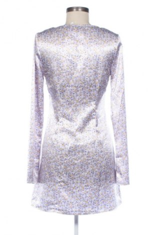 Šaty  H&M Divided, Velikost S, Barva Vícebarevné, Cena  109,00 Kč