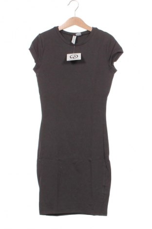 Šaty  H&M Divided, Velikost S, Barva Šedá, Cena  289,00 Kč