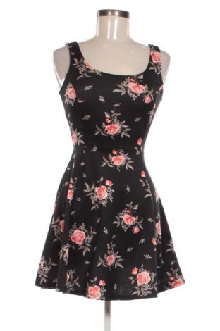 Šaty  H&M Divided, Velikost XS, Barva Vícebarevné, Cena  229,00 Kč