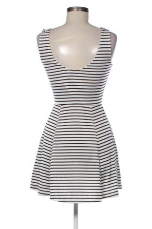 Šaty  H&M Divided, Velikost M, Barva Vícebarevné, Cena  299,00 Kč