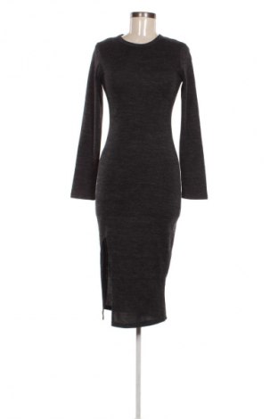 Рокля Love Me, Размер M, Цвят Сив, Цена 2,55 €