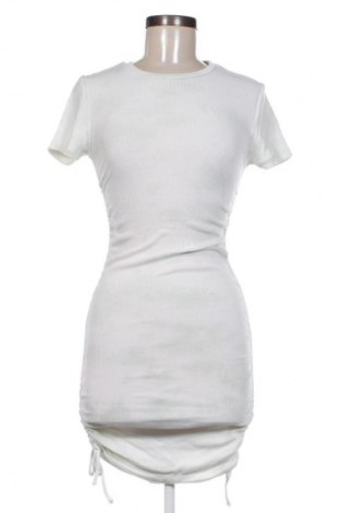 Šaty  Pull&Bear, Velikost M, Barva Vícebarevné, Cena  253,00 Kč