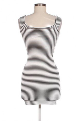 Šaty  Pull&Bear, Velikost M, Barva Vícebarevné, Cena  194,00 Kč