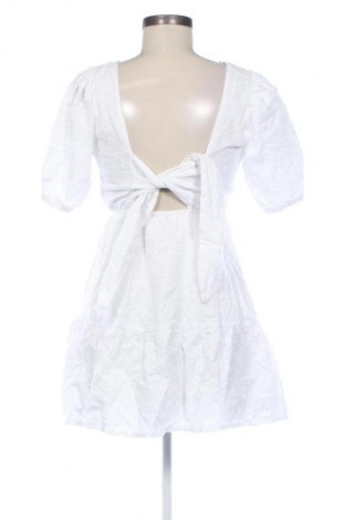 Ruha Sinsay, Méret M, Szín Fehér, Ár 2 919 Ft