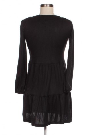 Šaty  Sinsay, Velikost S, Barva Černá, Cena  109,00 Kč
