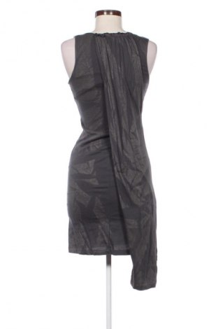 Šaty  Sisley, Velikost XS, Barva Vícebarevné, Cena  275,00 Kč