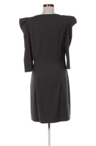 Šaty  Sisley, Velikost M, Barva Vícebarevné, Cena  279,00 Kč