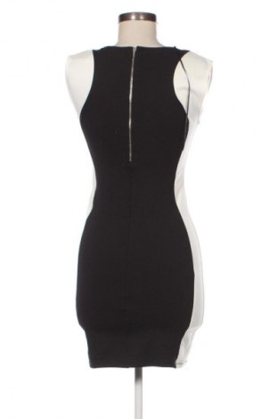 Šaty  Stradivarius, Velikost M, Barva Vícebarevné, Cena  209,00 Kč