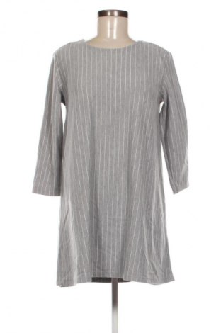 Šaty  Stradivarius, Velikost L, Barva Šedá, Cena  49,00 Kč
