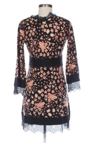 Рокля TWINSET, Размер M, Цвят Многоцветен, Цена 25,56 €