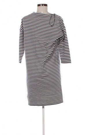 Рокля Tom Tailor, Размер M, Цвят Многоцветен, Цена 7,66 €