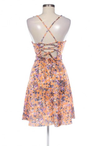 Šaty  Trendyol, Velikost S, Barva Vícebarevné, Cena  319,00 Kč