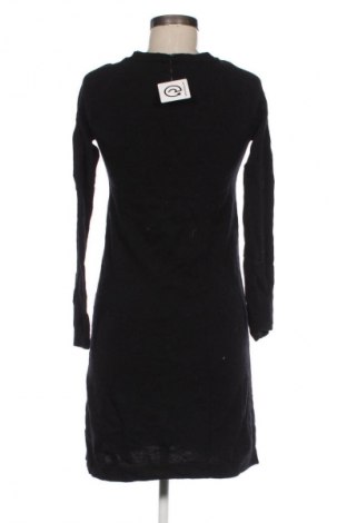Šaty  United Colors Of Benetton, Velikost M, Barva Černá, Cena  369,00 Kč