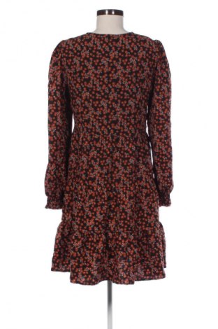 Рокля Vero Moda, Размер S, Цвят Многоцветен, Цена 2,55 €