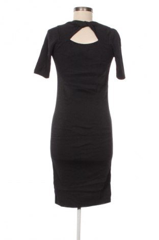 Šaty  WE, Velikost M, Barva Černá, Cena  89,00 Kč