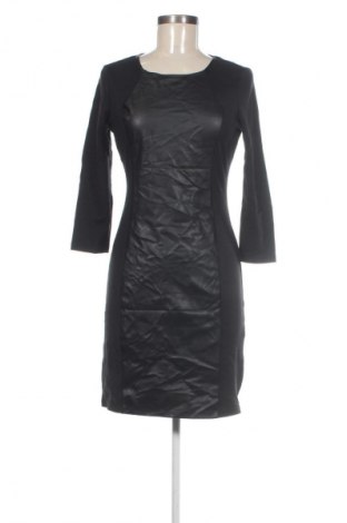 Ruha Yessica, Méret M, Szín Fekete, Ár 1 909 Ft