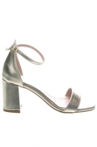 Sandále Divine Follie, Veľkosť 36, Farba Zlatistá, Cena  57,95 €