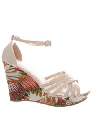 Сандали Unbranded, Размер 37, Цвят Бежов, Цена 9,71 €