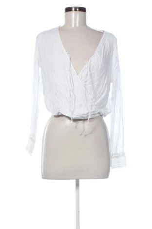 Bluzka damska Hollister, Rozmiar S, Kolor Biały, Cena 52,42 zł, #137894037