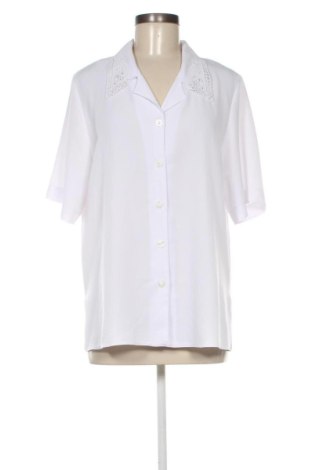 Cămașă de femei Unbranded, Mărime M, Culoare Alb, Preț 68,24 Lei, #137911331