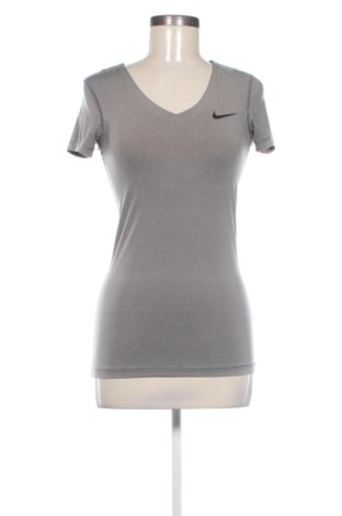 Tricou de femei Nike, Mărime S, Culoare Gri, Preț 99,73 Lei, #137908516