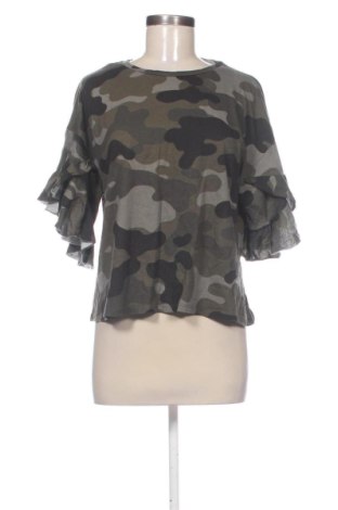 Tricou de femei Zara, Mărime S, Culoare Multicolor, Preț 49,00 Lei, #137909237