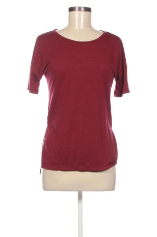 Tricou de femei Nike, Mărime XS, Culoare Roșu, Preț 99,73 Lei, #137910087