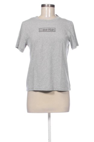 Tricou de femei Calvin Klein, Mărime S, Culoare Gri, Preț 99,96 Lei, #137913134
