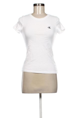 Tricou de femei Calvin Klein, Mărime XS, Culoare Alb, Preț 99,73 Lei, #137915815