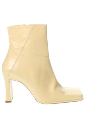 Дамски боти Mango, Размер 39, Цвят Жълт, Цена 68,00 €, #137919633