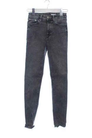 Blugi de femei Zara, Mărime XXS, Culoare Gri, Preț 73,49 Lei, #137899110