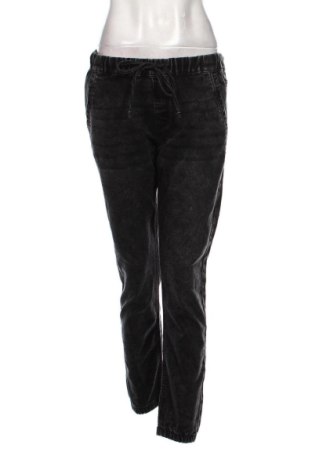 Blugi de femei Esmara, Mărime M, Culoare Negru, Preț 45,00 Lei, #137907107