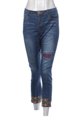 Дамски дънки Desigual, Размер XL, Цвят Син, Цена 34,67 €, #137917310