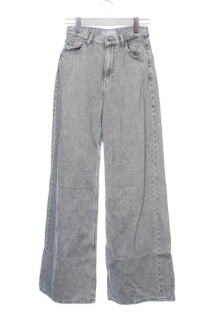 Blugi de femei Bershka, Mărime XXS, Culoare Gri, Preț 68,24 Lei, #137927395