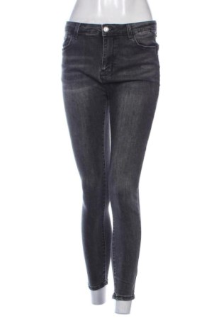 Blugi de femei Unbranded, Mărime M, Culoare Gri, Preț 109,55 Lei, #137930861
