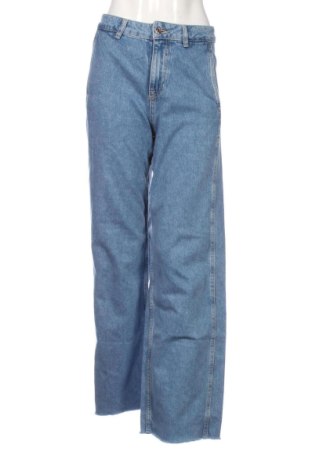 Damskie jeansy Zara, Rozmiar S, Kolor Niebieski, Cena 93,14 zł, #137934796
