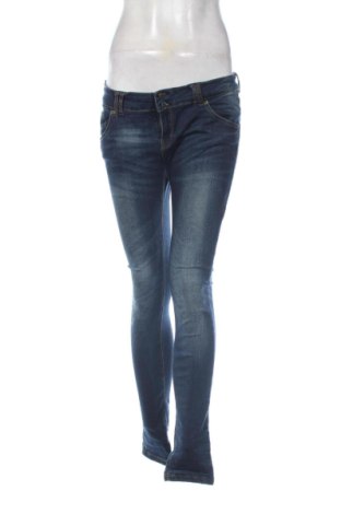 Női farmernadrág Bershka, Méret L, Szín Kék, Ár 4 681 Ft, #137892119