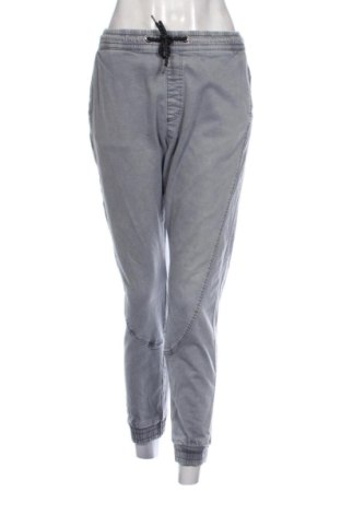Dámské džíny  Bershka, Velikost M, Barva Šedá, Cena  340,00 Kč, #137925938