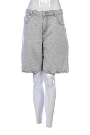 Női rövidnadrág Sinsay, Méret XL, Szín Szürke, Ár 4 391 Ft, #137889898