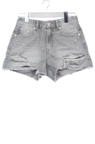 Pantaloni scurți de femei Stradivarius, Mărime XS, Culoare Gri, Preț 68,24 Lei, #137901205
