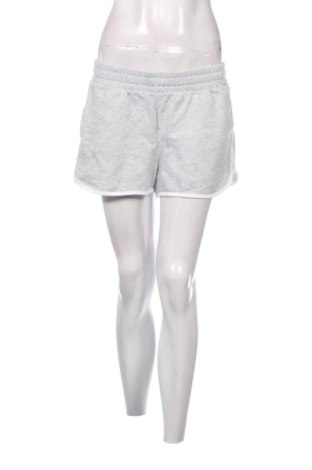 Damen Shorts Fb Sister, Größe L, Farbe Grau, Preis € 10,00, #137901348