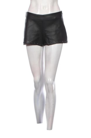 Pantaloni scurți de femei Stradivarius, Mărime S, Culoare Negru, Preț 47,24 Lei, #137902987