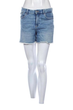 Pantaloni scurți de femei ONLY, Mărime M, Culoare Albastru, Preț 73,49 Lei, #137906776