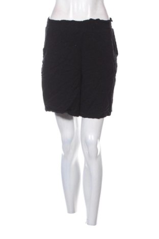 Pantaloni scurți de femei LC Waikiki, Mărime L, Culoare Negru, Preț 52,49 Lei, #137907910